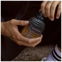 Valentino Uomo Born In Roma Coral Fantasy EDT 100 Ml -Armani Salgsbutik valentino uomo born in roma coral fantasy edt 100 ml 1645785953